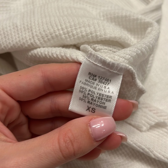 🟡 NWT Wildfox LOVE MORE Perry Thermal Long Sleeved Top - Picture 3 of 4